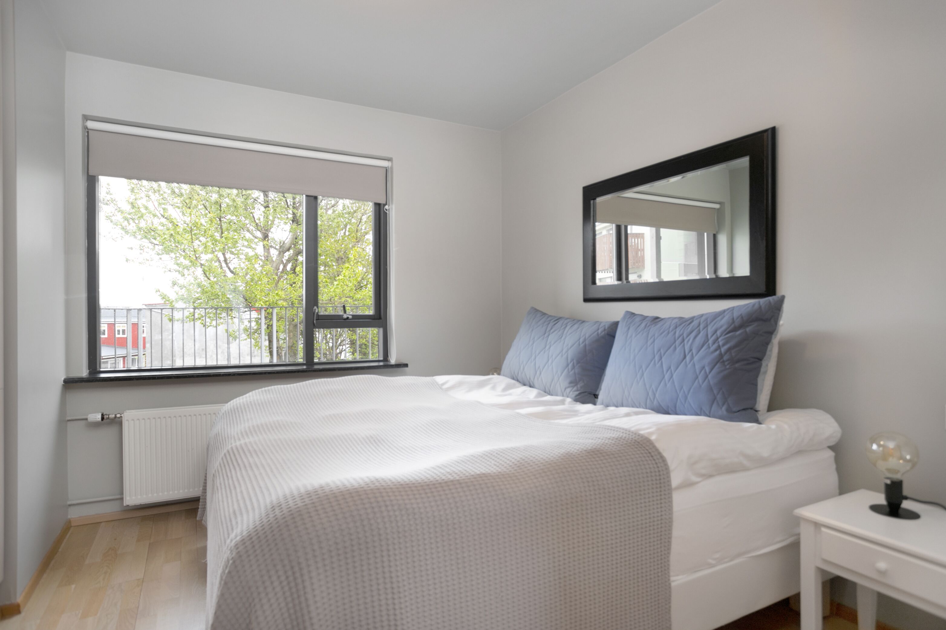 1 غرفة نوم ومكواة/لوح كي وسرير سفر وواي فاي مجانًا