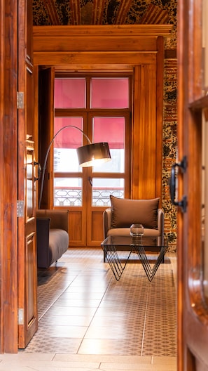 Habitació presidencial | Roba de llit d'alta qualitat, minibar i caixa forta a l'habitació