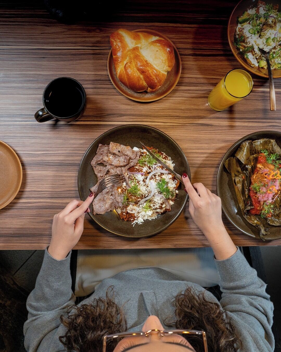 Desayuno a la carta (MXN 400 por persona) 