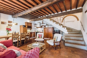 Appartamento, 2 camere da letto, angolo cottura (Ginestra) | Cucina privata | Frigorifero con congelatore, forno, piano cottura, bollitore elettrico