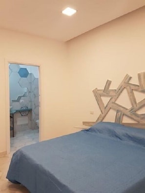 Double or Twin Room, Terrace | Individually decorated, individually furnished, desk, laptop workspace - I Colori del Mare (Milazzo)
