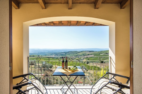 Panoramic Apartment (2) | Terrace/patio