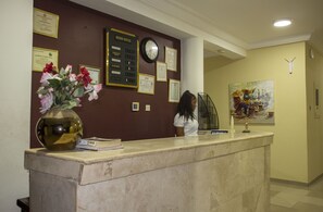 Reception - His Majesty's Hotel and Apartments (Accra)