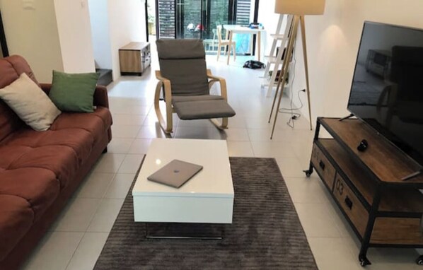 Smart TV, offices