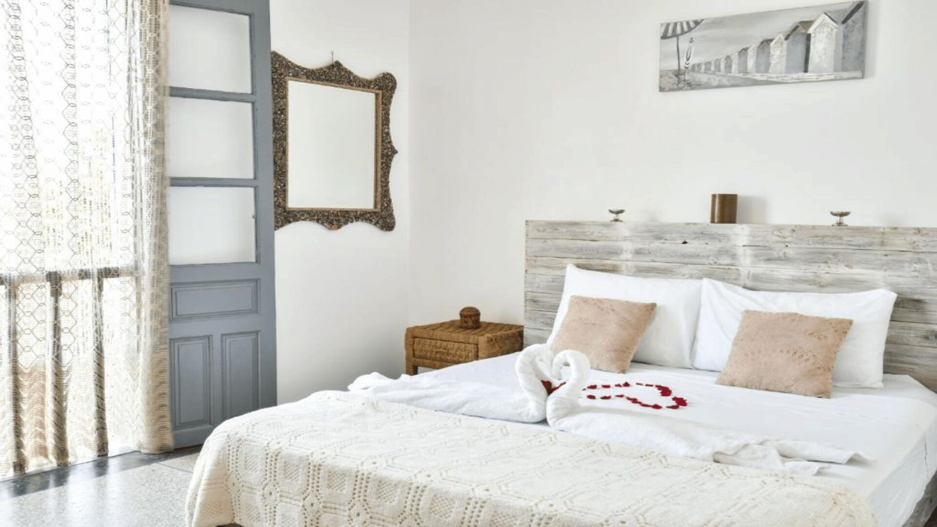 1 chambre, fer et planche à repasser, Wi-Fi, literie fournie