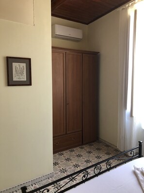 1 bedroom, free WiFi, bed sheets - Li Cardilli residence for a stay immersed in nature (Sorrento)