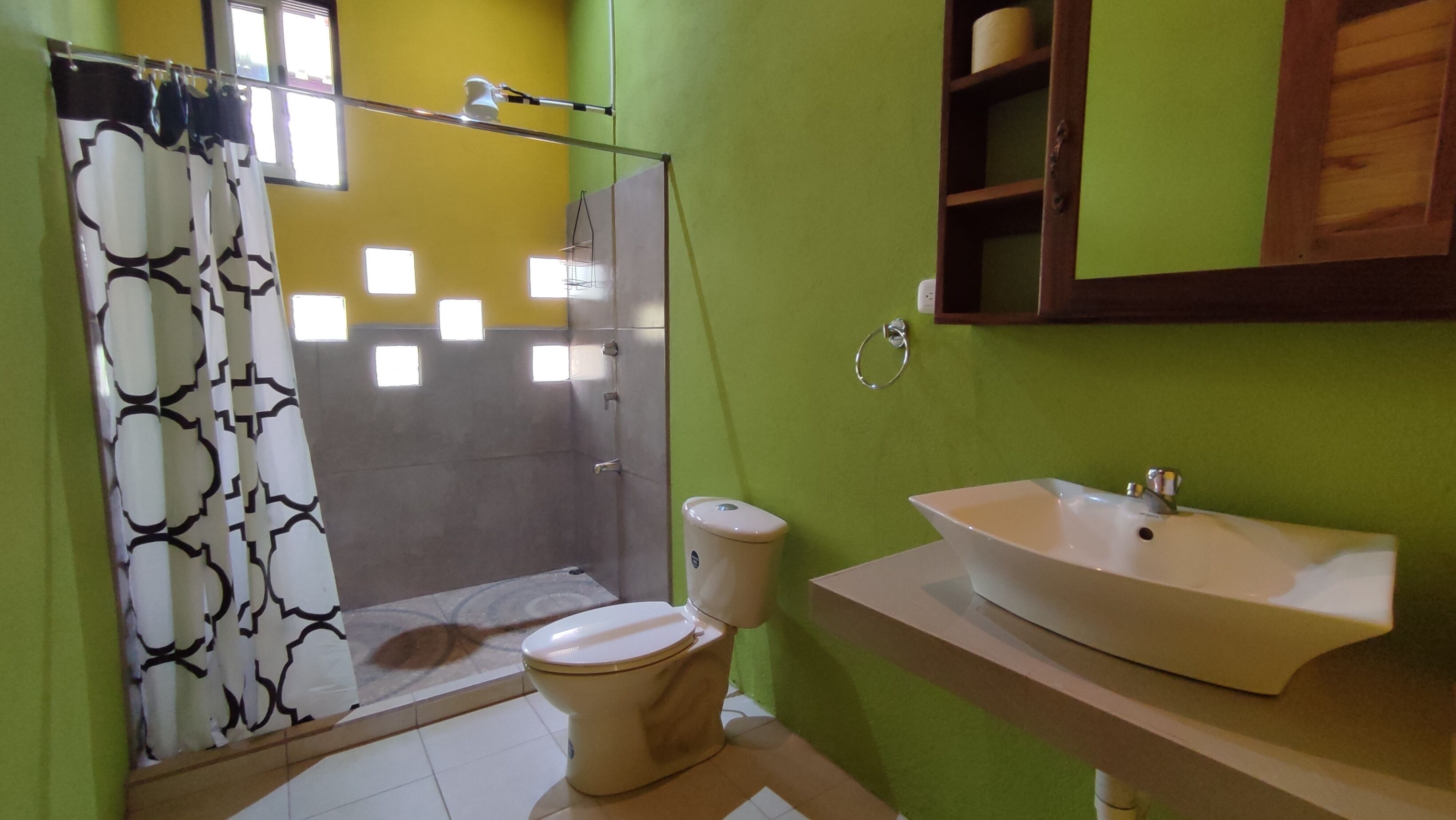 Casa el Coco · For Nature Lovers and Surfers · Walking distance to Beach & Town