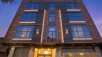 ด้านหน้าที่พัก