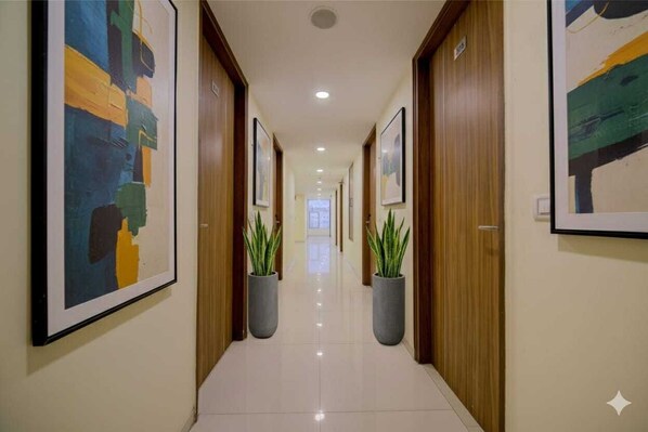 In-room dining - The D'Capitol Delhi, International Airport (New Delhi)