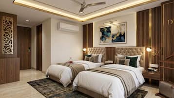 Bàn, phòng cách âm, bàn ủi/dụng cụ ủi quần áo