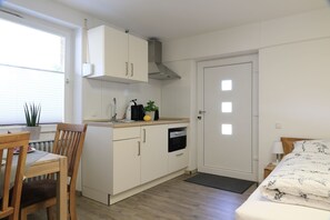 Basic Studio (Wanderzimmer 3*) | Private kitchen