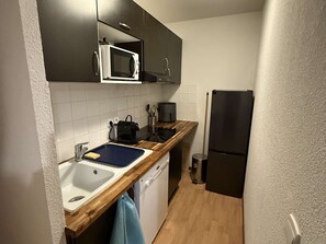 Micro-ondes, lave-vaisselle