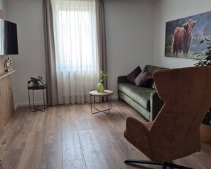 Superior Studio | Soundproofing, iron/ironing board, free WiFi, bed sheets - Kachelofa (Vaihingen an der Enz)