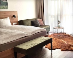 Quarto casal superior | Quartos à prova de som, ferros/tábuas de passar roupa, Wi-Fi de cortesia