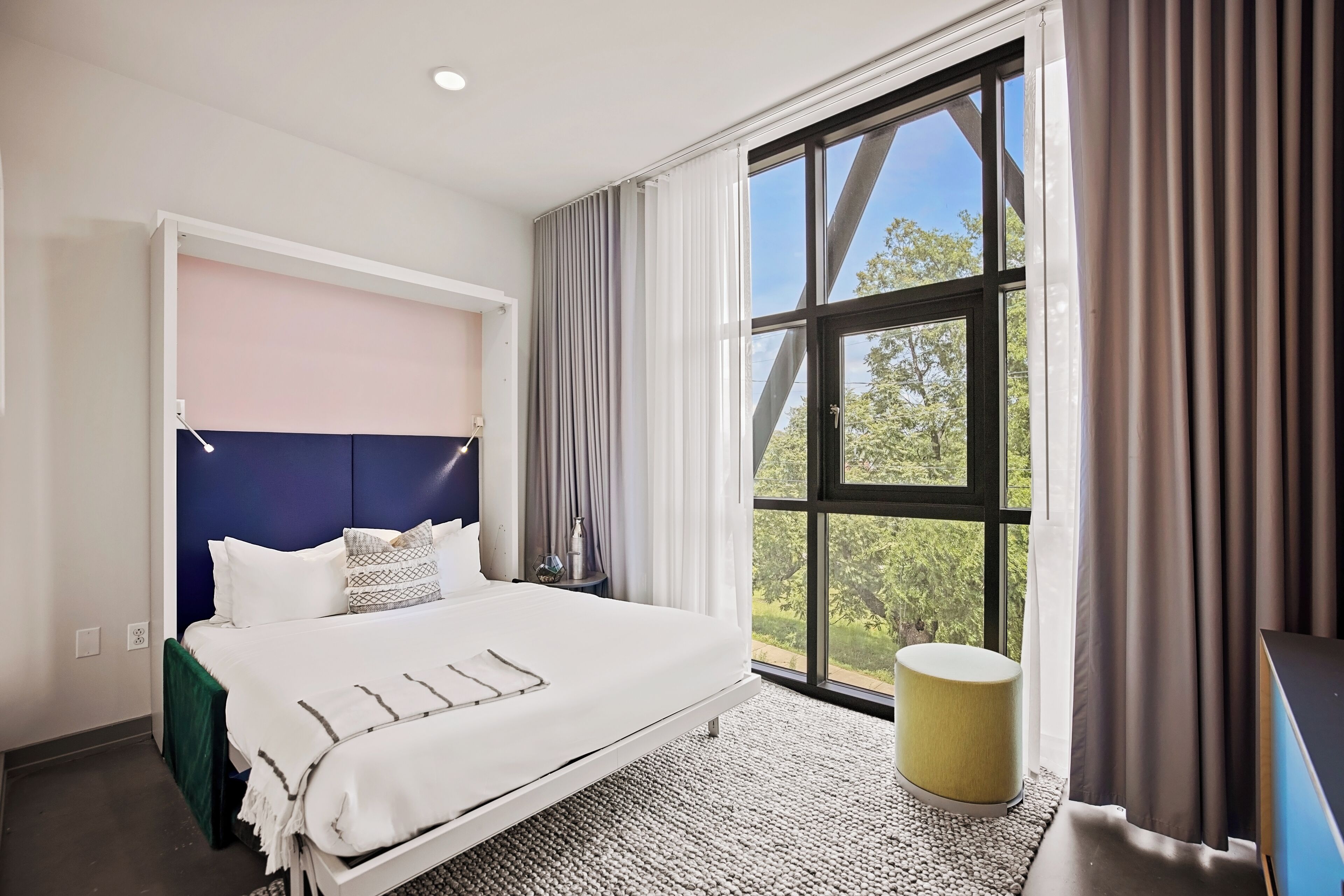 Premium bedding, in-room safe, individually decorated