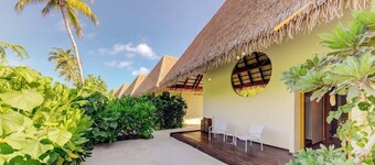 Cinnamon Velifushi Maldives