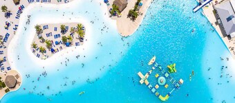 5 room TampaGolfVillas by AmericanVacationLiving