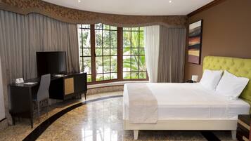 Premium Single Room, 1 Bedroom, Garden View | Desk, laptop workspace, blackout curtains, free WiFi