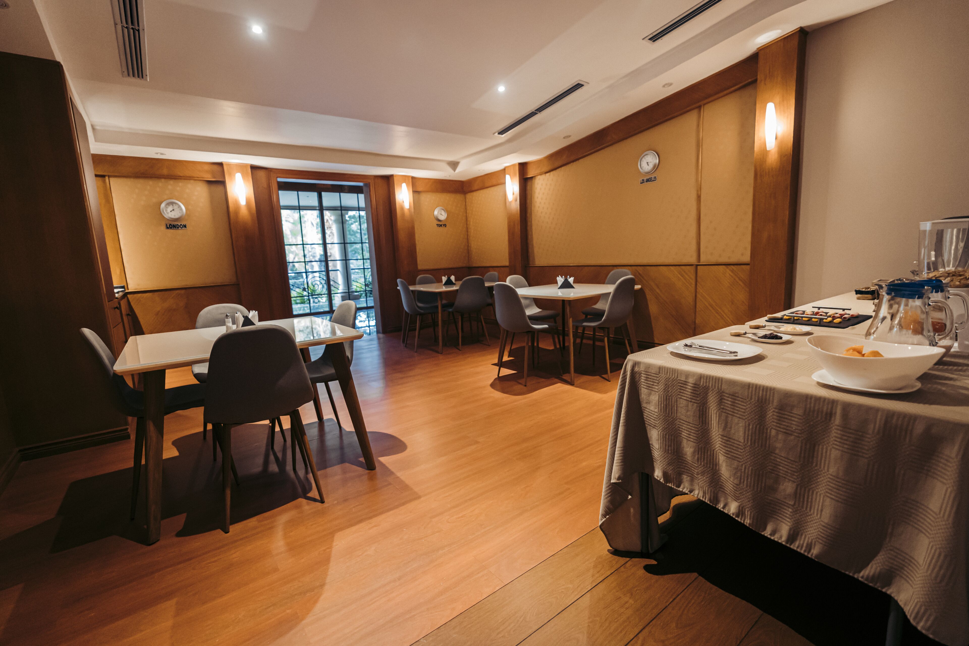 free daily continental breakfast