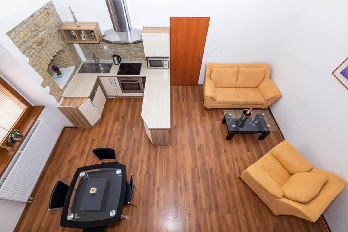 Apartment (4) | Living room | LCD TV