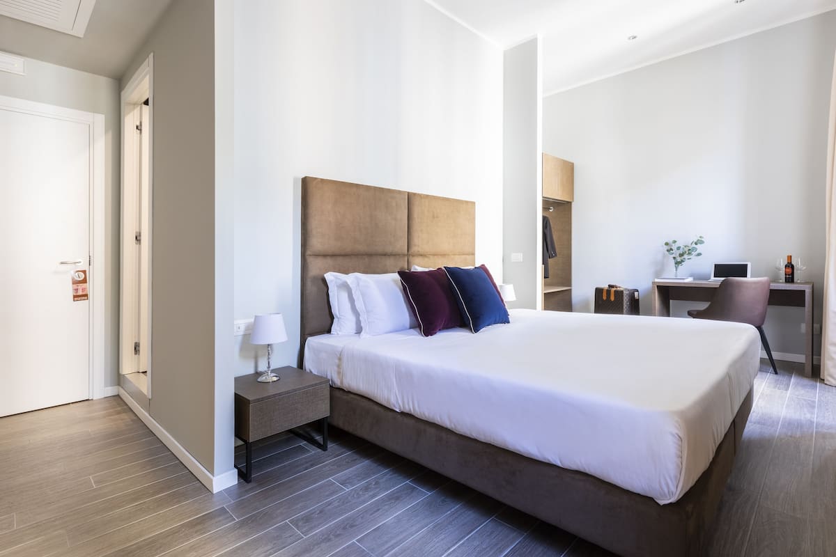 Classic Double Room