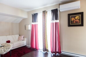 คอมฟอร์ทอพาร์ทเมนท์ | วิวจากห้องพัก