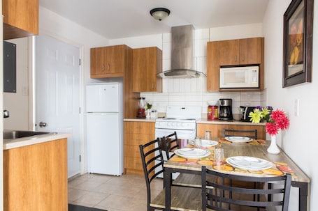 Apartamento conforto | Parte interna. Auberge Motel La Référence