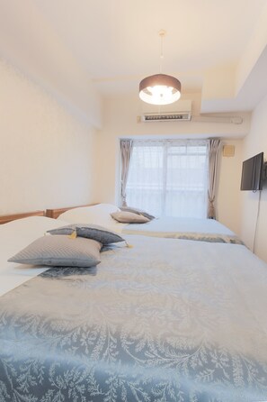 1 bedroom, premium bedding, individually decorated - Grand Court Namba 205 (Osaka)