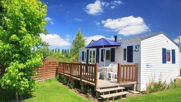 Basic Mobile Home, 2 Bedrooms | Individually decorated, individually furnished, free WiFi