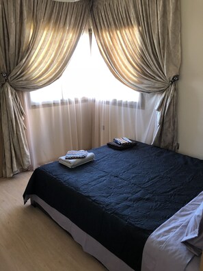 3 chambres, matelas Select Comfort, décoration personnalisée