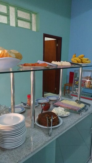 Dining - Pousada Souza Reis (Sao Thome das Letras)