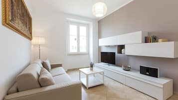 Fernseher, Stereoanlage