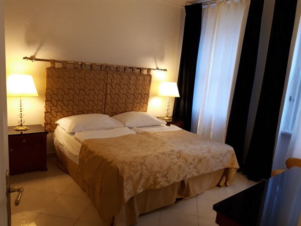 1 bedroom, WiFi - Elizabeth bath bohemian apartment (Karlovy Vary)