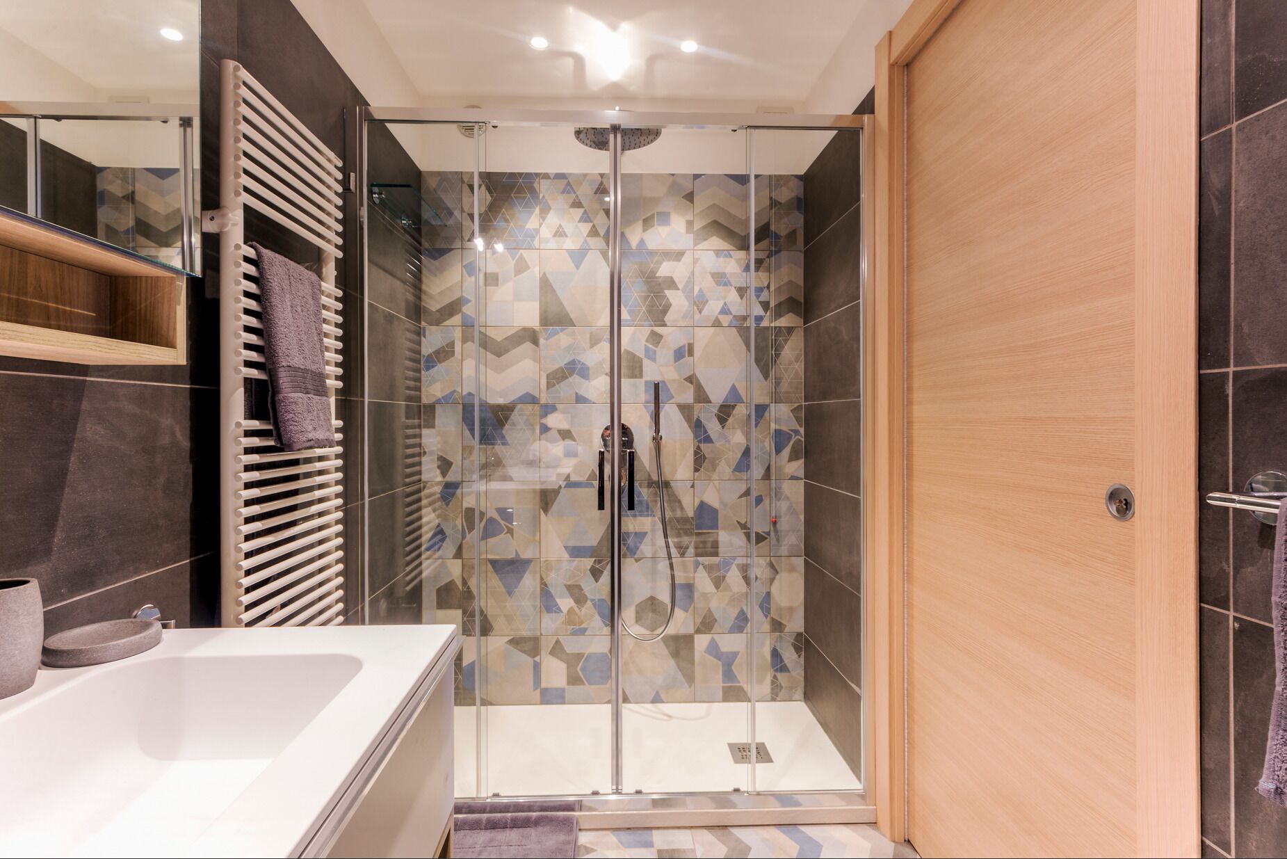 Lake Como - Villa with whirlpool between luxury and nature.