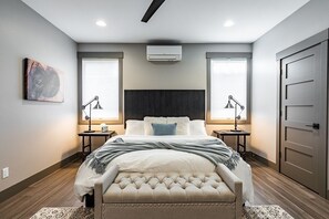 3 habitaciones, escritorio, tabla de planchar con plancha y wifi gratis 