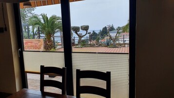 开间 (Rustiq) | 起居区 | LED 电视