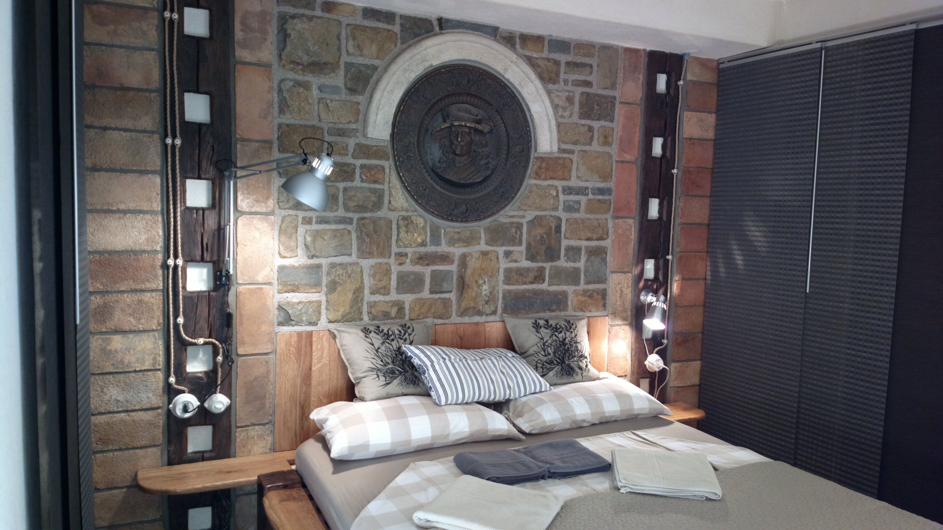 Stúdíóíbúð með útsýni (Fenix) | Sérhannaðar innréttingar, sérvalin húsgögn, skrifborð, hljóðeinangrun