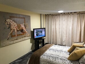 1 Schlafzimmer, Schreibtisch, WLAN