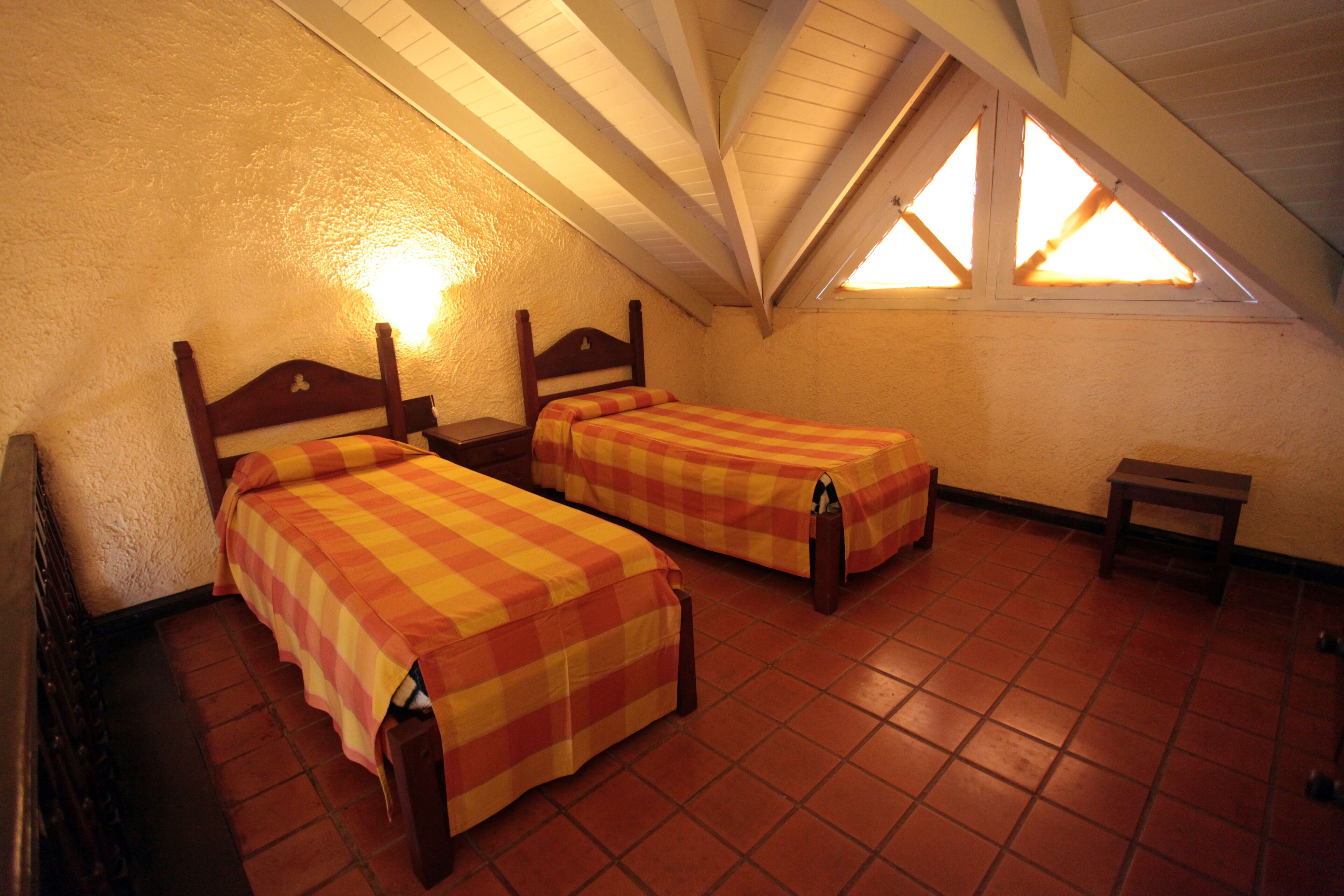 基本小屋 | 2 間臥室、布置獨特、筆電工作空間、遮光布/窗簾