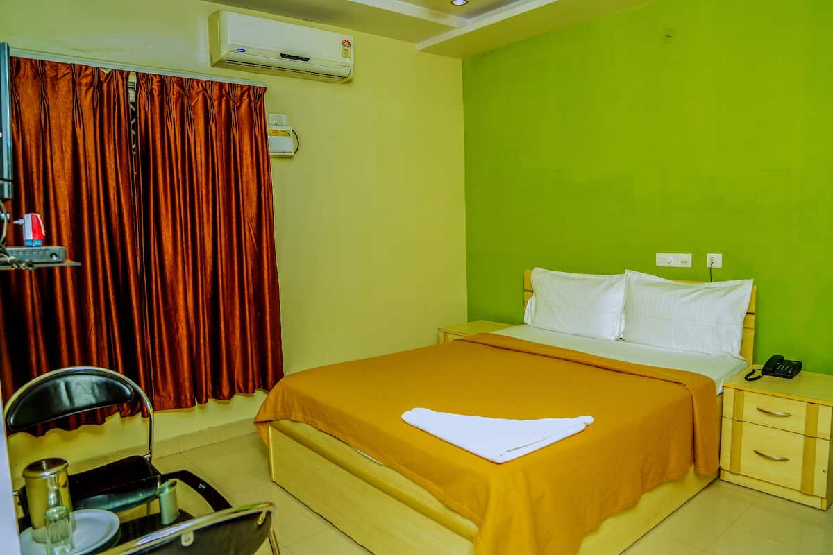 Deluxe Double Room | Free WiFi