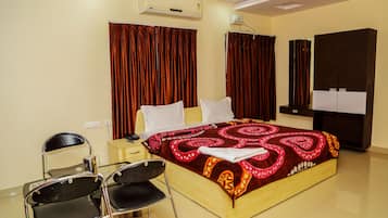 Business Studio Suite | Free WiFi