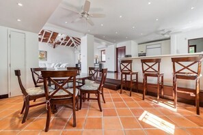 Essbereich im Zimmer