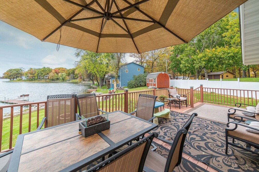 Lake home getaway with private beach on Lake Fremont. 45 min. to Minneapolis!