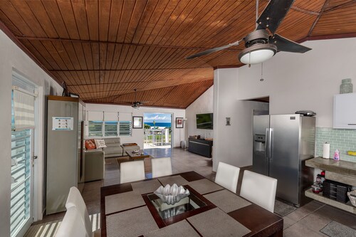 Veranda del Mar, New Third Bedroom and Huge Pool!