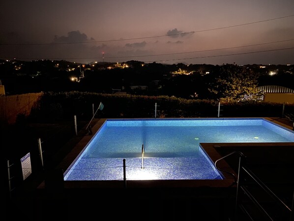 Utomhuspool