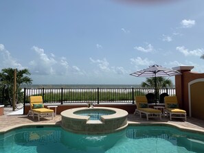 Una piscina riscaldata