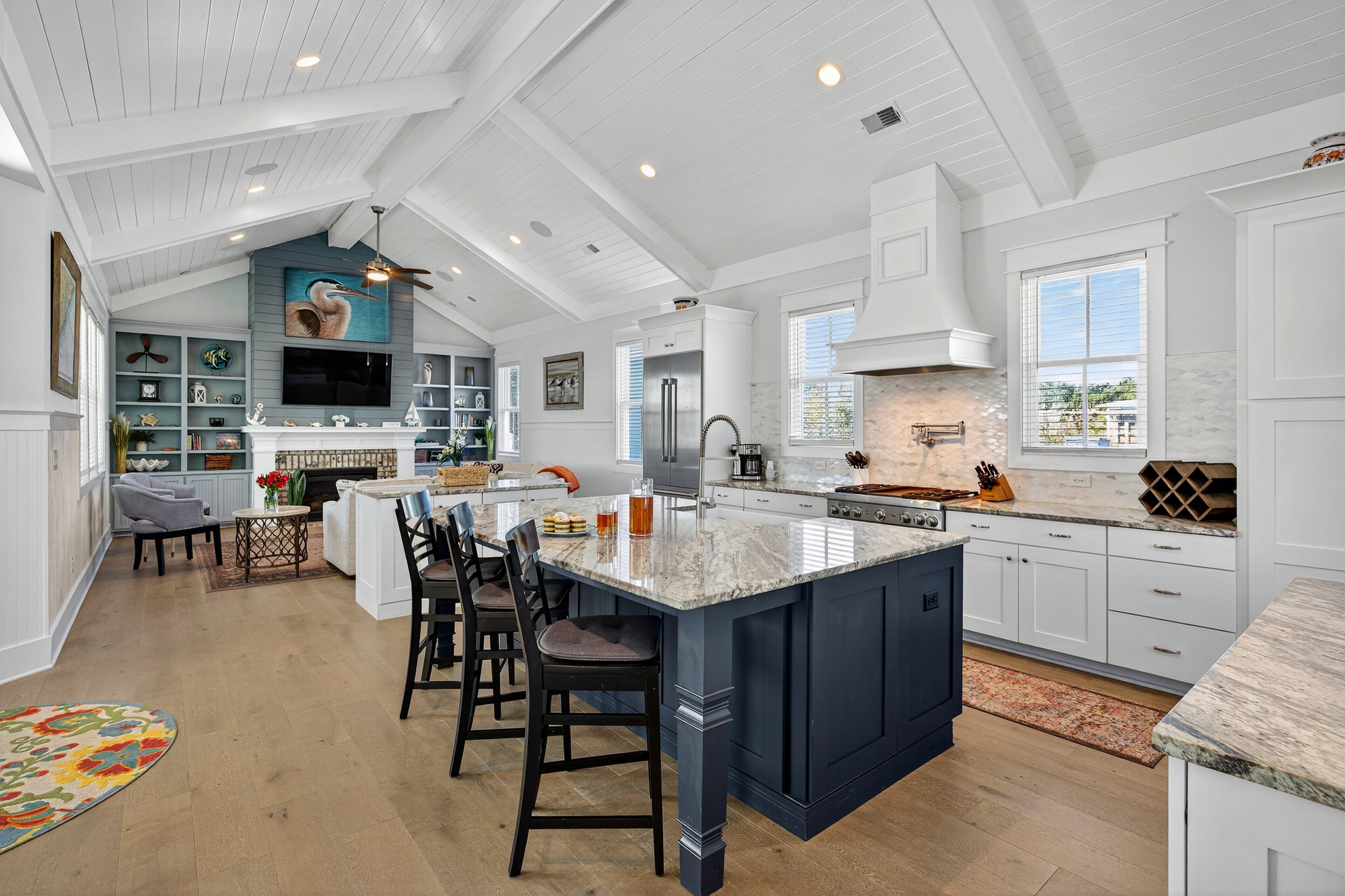 雪櫃、微波爐、焗爐、爐具