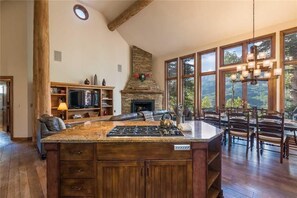 House, Multiple Beds (Crystal Chalet #12 (Private Home)) | Private kitchen - Crystal Chalet #12 (Telluride)