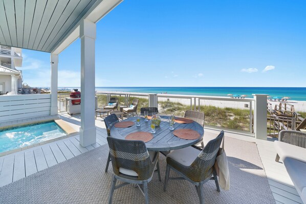 Outdoor dining