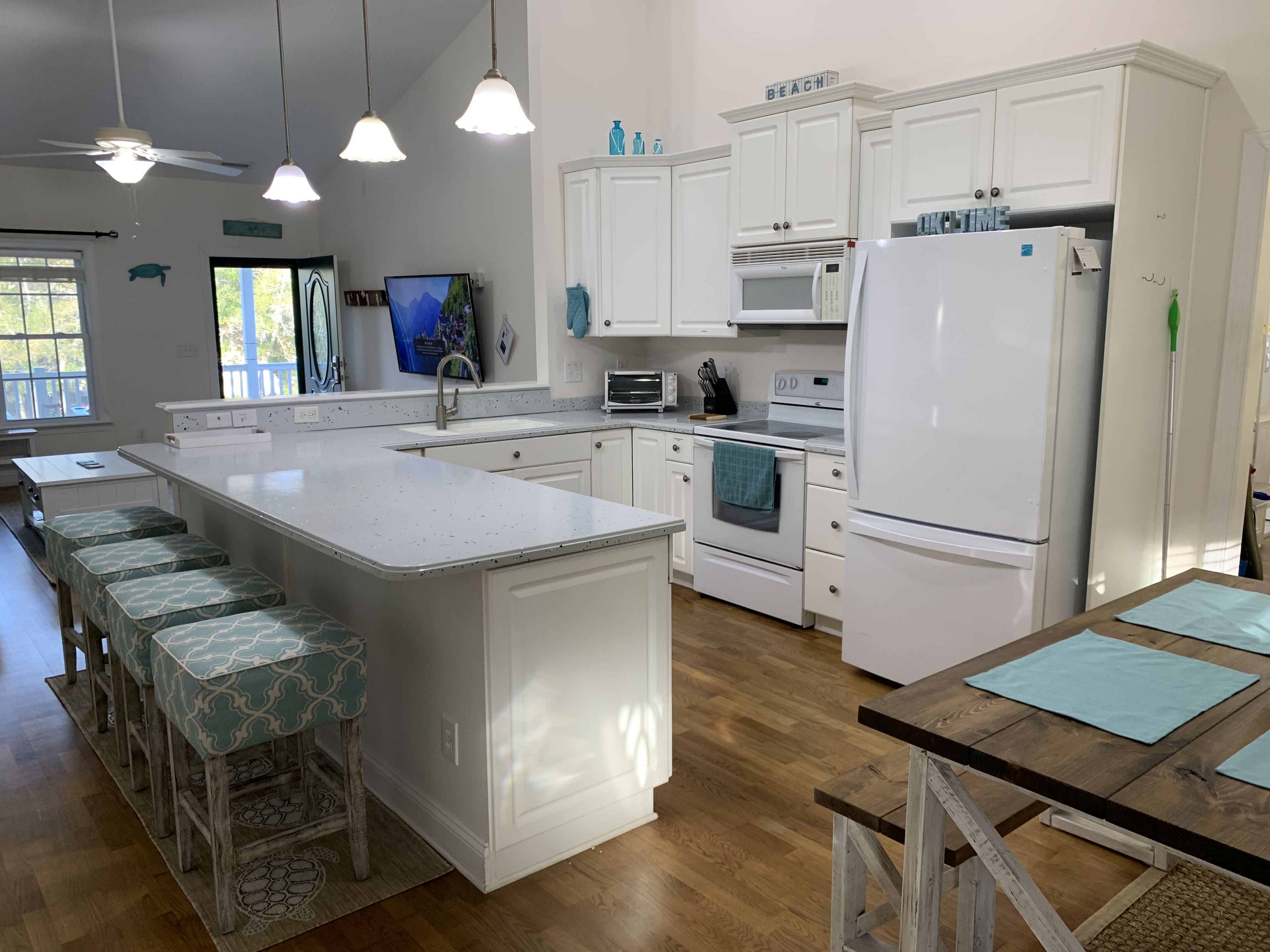 Perfect Beach House!! Rare beach and canal(ICW) access